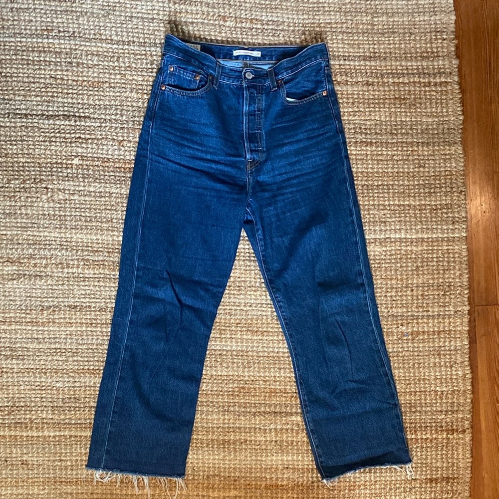 WOMENS LEVI’S RIBCAGE STRAIGHT ANKLE SZ 28